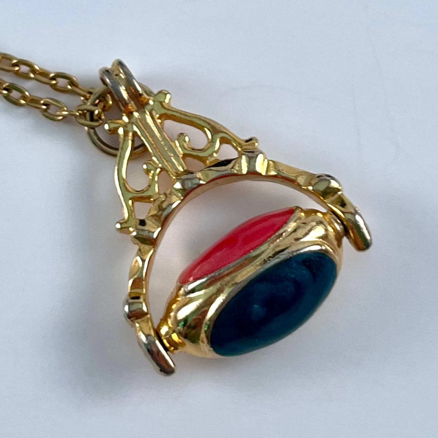 1970s Unique Pedant Necklace