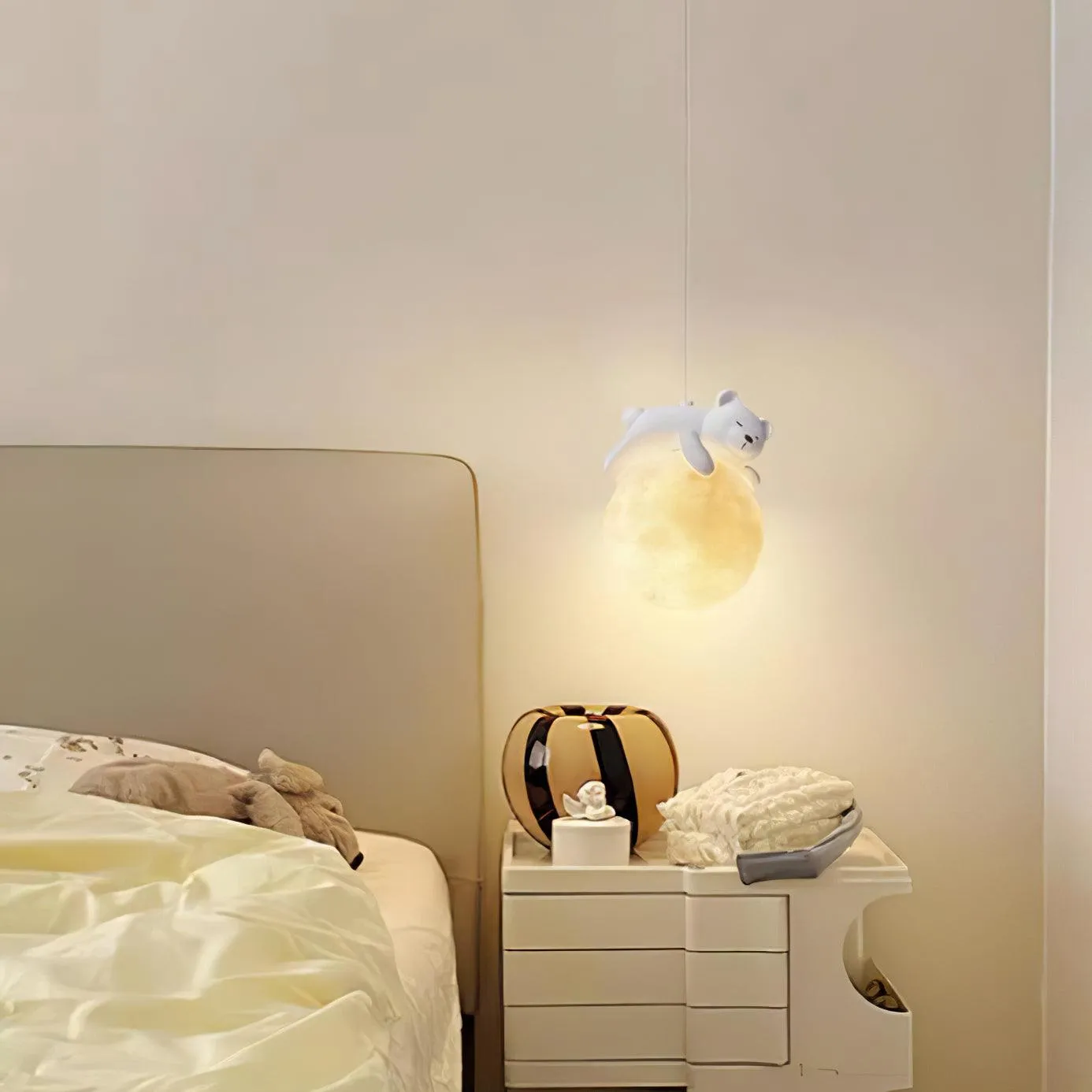 Animal Sleeping Pendant Lamp