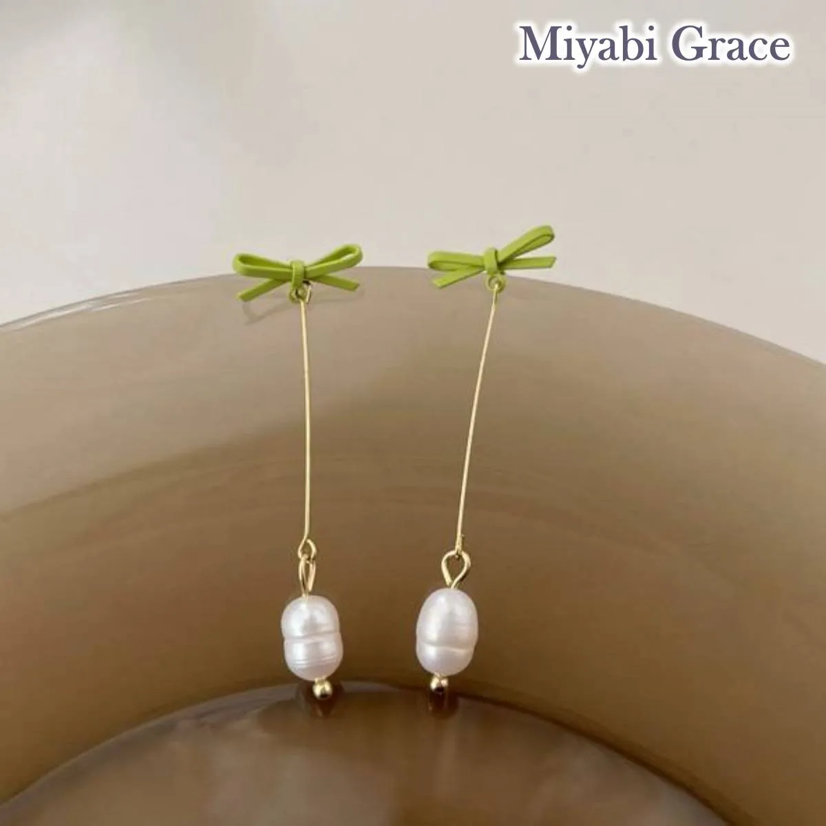 Dangle Freshwater Pearl Green Ribbon Tie Invisible Clip On Earrings