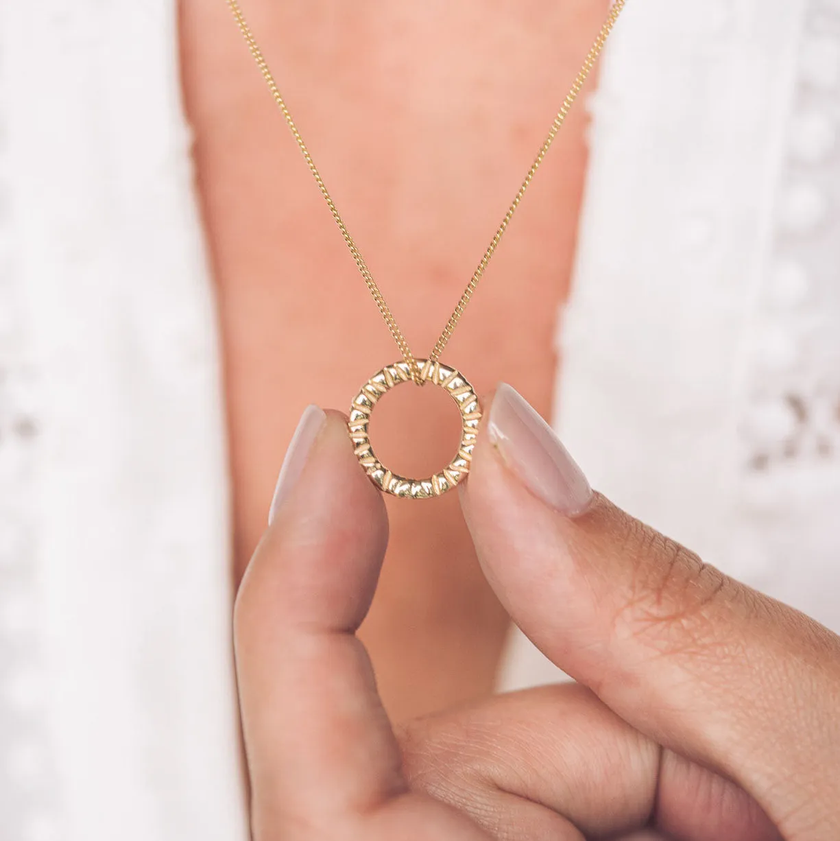 Elena 9ct Gold Circle Pendant Necklace