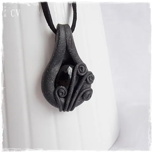 Elven Black Pendant