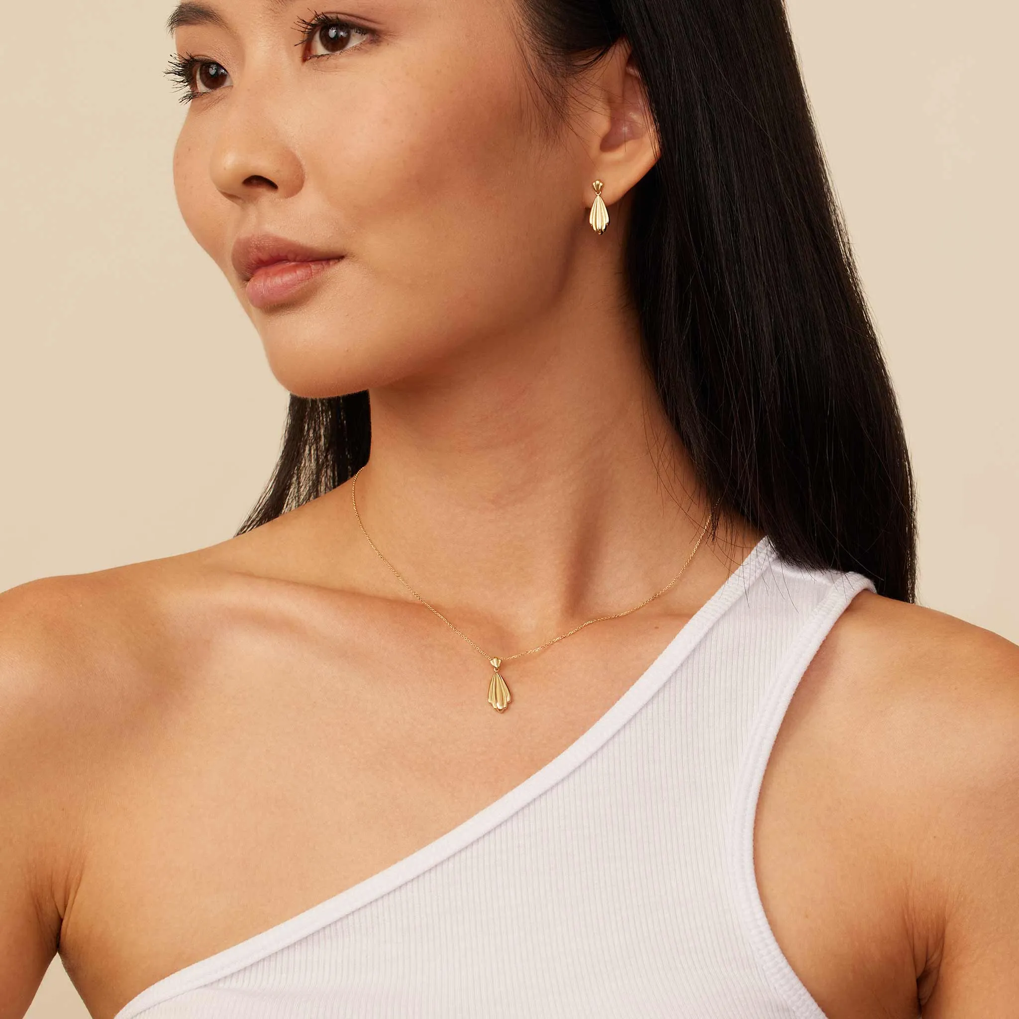 Galleria Pendant Necklace