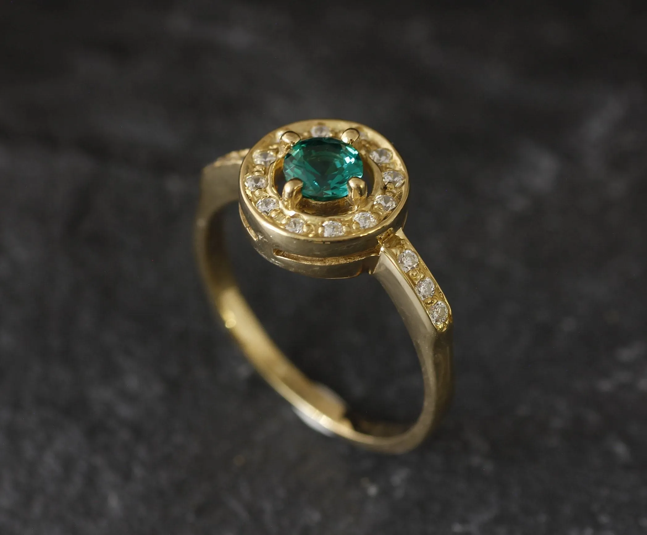 Gold Emerald Ring - Emerald Vintage Ring - Green Solitaire Ring