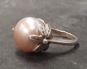 Natural Pearl Ring - Large Pearl Solitaire Ring - Vintage Leaf Ring